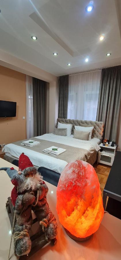 Design Apartment Business Lux 4 Star "Rio" Completely Business Lux Place In The City Center & Free Included Industry Optical Wifi & Netflix & Keyless Code Entry & Full Smart App & Kitchen & Washing Machine & Wide Terrace & Secure 2 Parking Place Ćuprija Buitenkant foto