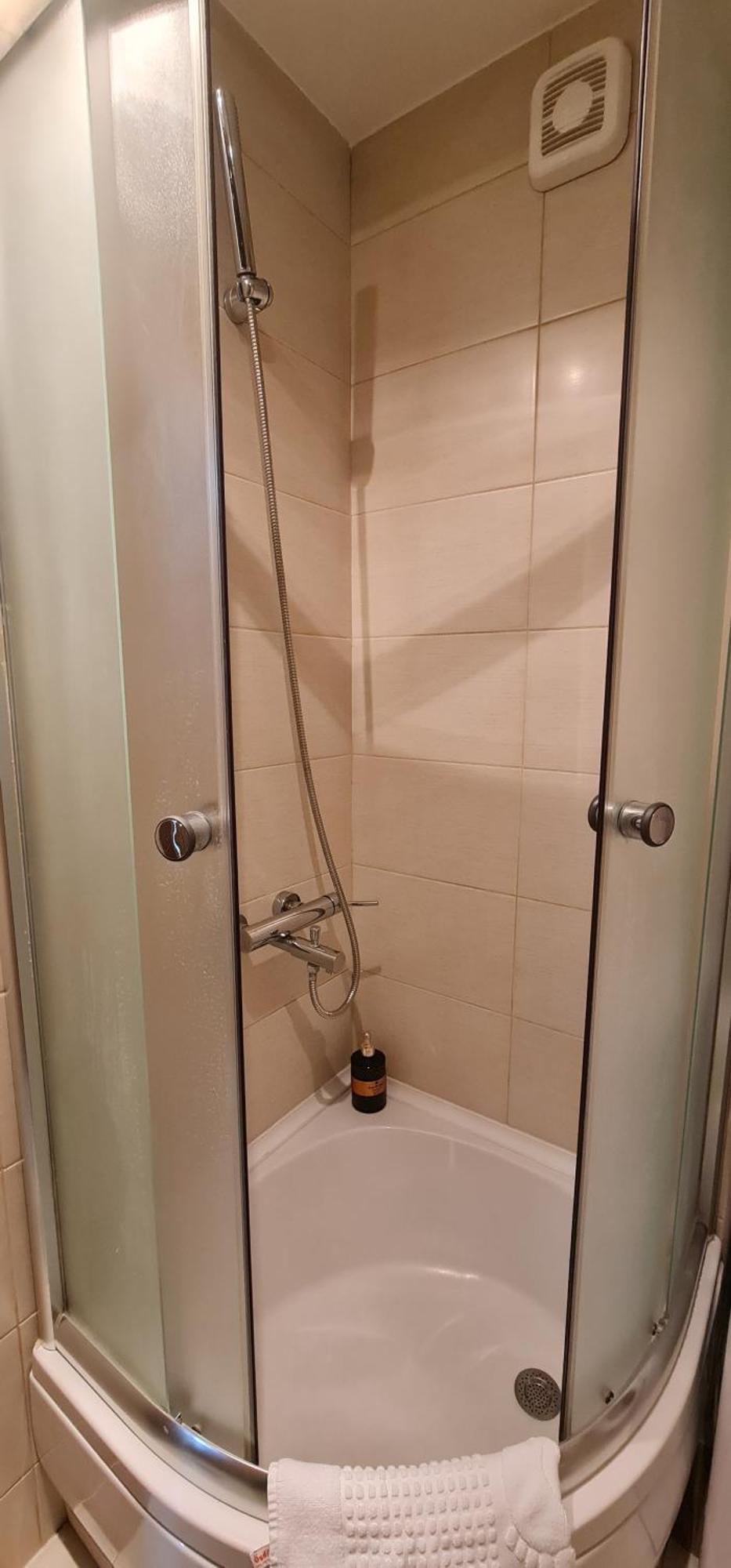 Design Apartment Business Lux 4 Star "Rio" Completely Business Lux Place In The City Center & Free Included Industry Optical Wifi & Netflix & Keyless Code Entry & Full Smart App & Kitchen & Washing Machine & Wide Terrace & Secure 2 Parking Place Ćuprija Buitenkant foto