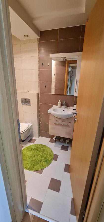 Design Apartment Business Lux 4 Star "Rio" Completely Business Lux Place In The City Center & Free Included Industry Optical Wifi & Netflix & Keyless Code Entry & Full Smart App & Kitchen & Washing Machine & Wide Terrace & Secure 2 Parking Place Ćuprija Buitenkant foto