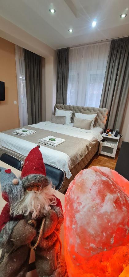 Design Apartment Business Lux 4 Star "Rio" Completely Business Lux Place In The City Center & Free Included Industry Optical Wifi & Netflix & Keyless Code Entry & Full Smart App & Kitchen & Washing Machine & Wide Terrace & Secure 2 Parking Place Ćuprija Buitenkant foto